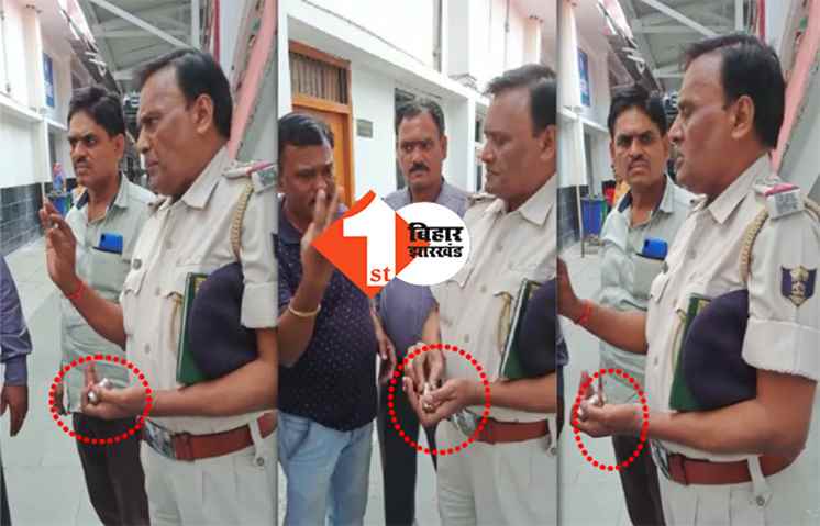 खाकी वर्दी पहन हाथ में चुनौटी लेकर खैनी मल रहे दरोगा का वीडियो वायरल, अब  DSP ने किया ये काम 
