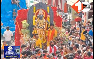 मुजफ्फरपुर में निकाली गई भव्य शोभा यात्रा, रामनवमी पर भगवामय हुआ शहर