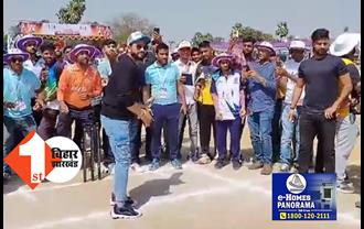 मुंगेर में सुरेश रैना का जोरदार स्वागत, राज्य स्तरीय T-20 क्रिकेट टूर्नामेंट का आगाज