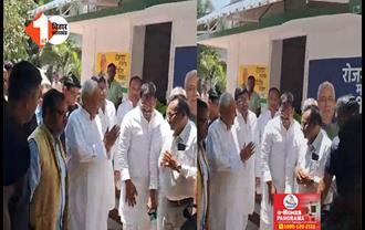 चुनाव अभियान समिति की बैठक में जेडीयू दफ्तर पहुंचे सीएम नीतीश कुमार, वोटिंग से पहले पार्टी नेताओं को देंगे कई जरूरी टिप्स