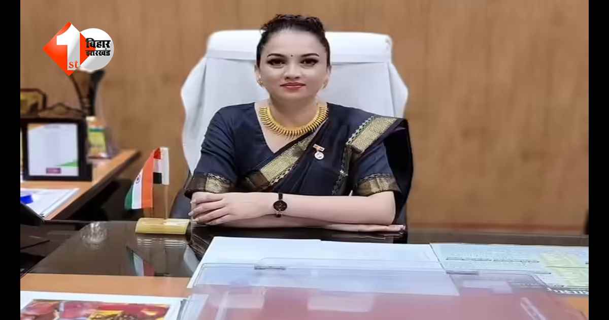‘बाल्टी में पेशाब कर मुझ पर फेंका… शरीर पर जख्म ही जख्म’, फिर भी नहीं टूटी हिम्मत—नरक जैसी जिंदगी से निकलकर कमिश्नर बनीं सविता