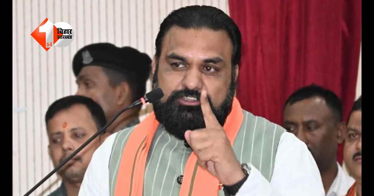 बिहार में लापरवाह अफसरों की खैर नहीं! CM सम्राट चौधरी का सख्त फरमान... 1 महीने से ज्यादा लंबित फाइलों पर होगी कड़ी कार्रवाई