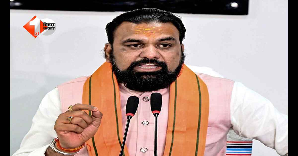 सरकारी कर्मचारियों के लिए बड़ी खुशखबरी: अब नौकरी के साथ दे सकेंगे अनलिमिटेड प्रतियोगी परीक्षाएं, सरकार ने हटाया प्रतिबंध!