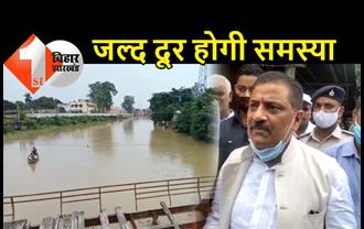 मंत्री संजय झा ने बाढ़ प्रभावित इलाकों का किया दौरा, बागमती नदी का कटान तेज होने पर जताई चिंता