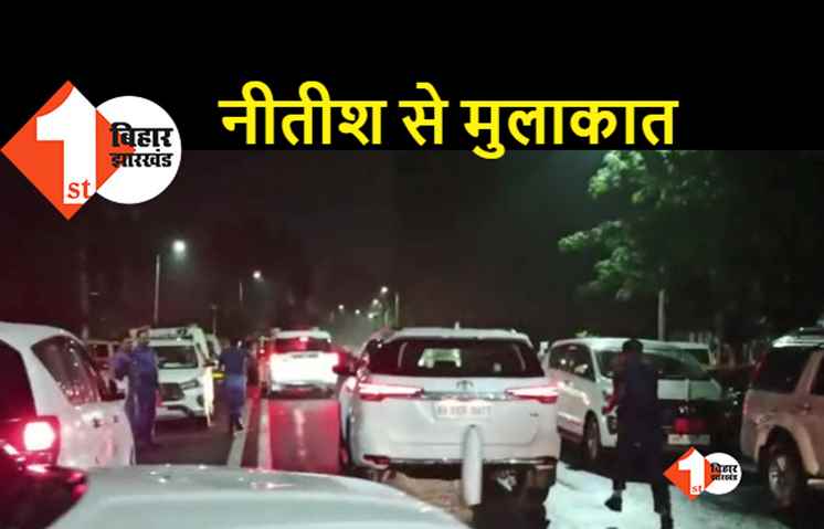 RJD विधानमंडल दल की बैठक के बाद मुख्यमंत्री से मिलने निकले तेजस्वी, दोनों नेताओं के बीच हो रही बातचीत
