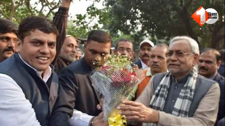 Bihar Cabinet Meeting, नीतीश कुमार, परीक्षा शुल्क माफी, BPSC Fee, BSSC Fee, BPSSC, CSBC, बिहार सरकार फैसले, JDU News, Student Credit Card Bihar