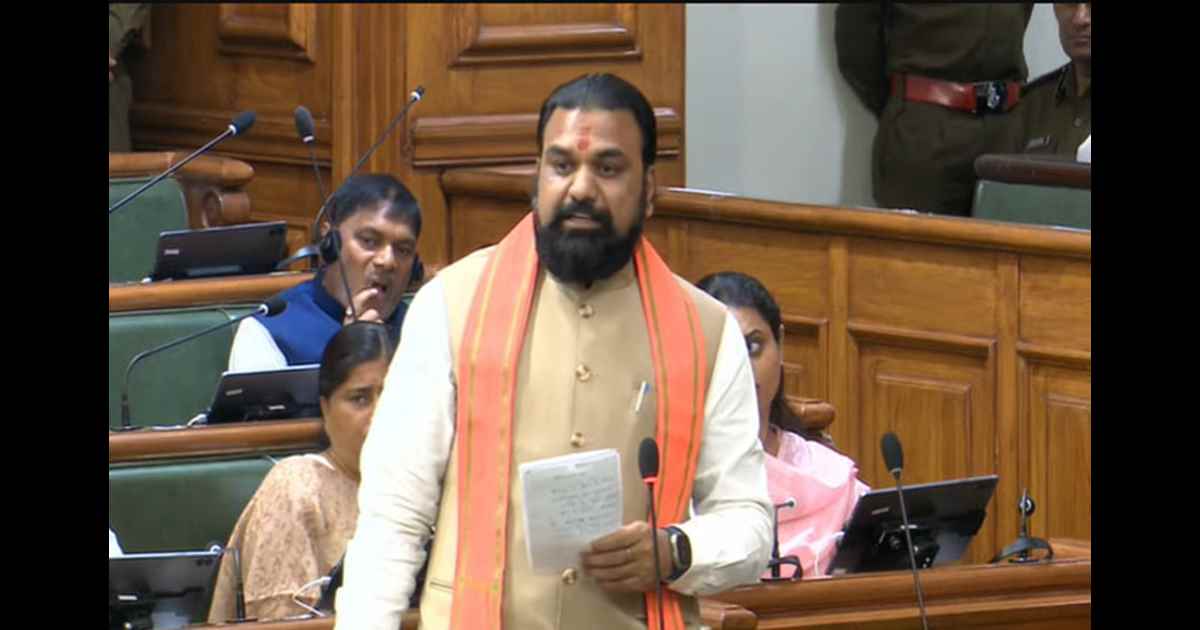 Home Minister : बिहार में भ्रष्टाचार पर सख्ती: गृह मंत्री सम्राट चौधरी का साफ संदेश, किसी भी व्यक्ति से अवैध रूप से पैसा लेने पर होगी सख्त कार्रवाई,सीधे चली जाएगी नौकरी 