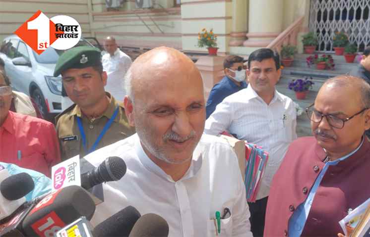 थेथरई पर उतरे बिहार के शिक्षा मंत्री चंद्रशेखर, फिर बोले- रामचरितमानस से कूड़ा-कचरा हटाना जरूरी