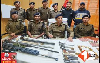 बिहार: पुलिस ने तीन आर्म्स स्मगलर को दबोचा, छापेमारी में हथियारों का जखीरा बरामद