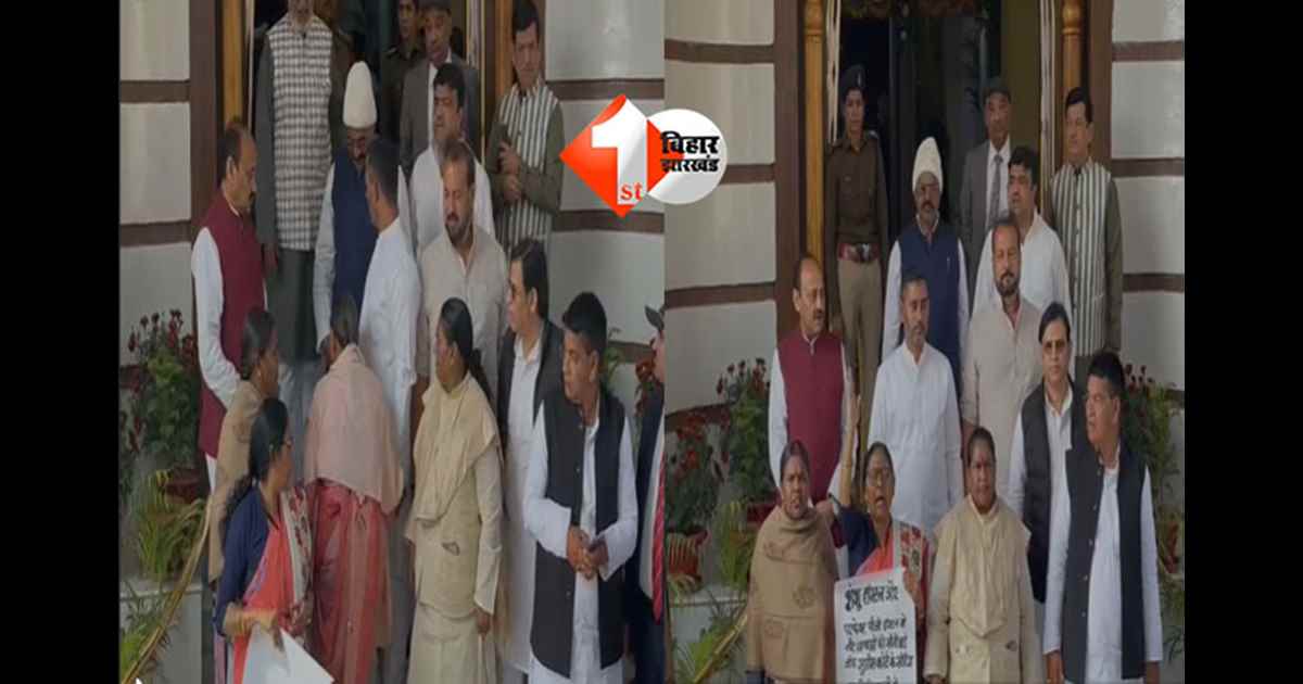 NEET Student case Bihar : बिहार विधान परिषद में राजद MLC का नीट छात्रा मामले पर प्रदर्शन, अनदेखा कर अंदर चली गईं राबड़ी देवी