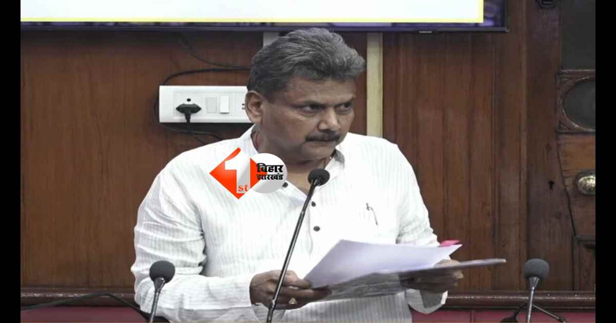 Bihar Teacher News : टीचर ट्रांसफर पर बिहार के शिक्षा मंत्री सुनील कुमार का बयान, कहा - हर किसी को खुश नहीं किया जा सकता, जानिए क्या है वजह 