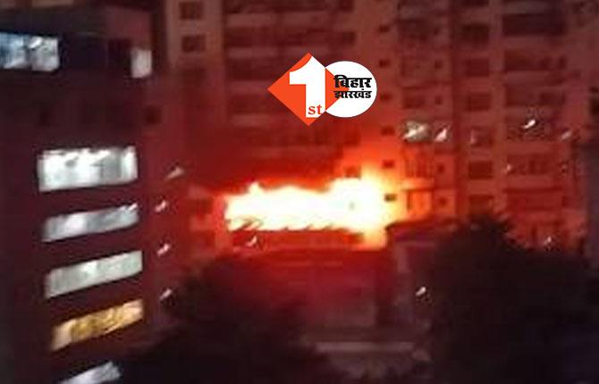 धनबाद के आशीर्वाद टावर में लगी भीषण आग, महिला, बच्ची समेत 14 लोगों की मौत  
