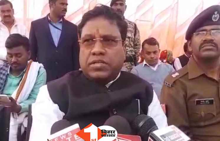 सीवान जहरीली शराब कांड पर मंत्री संतोष सुमन का बेतुका बयान, कहा-छोटी-मोटी घटनाएं होती रहती है