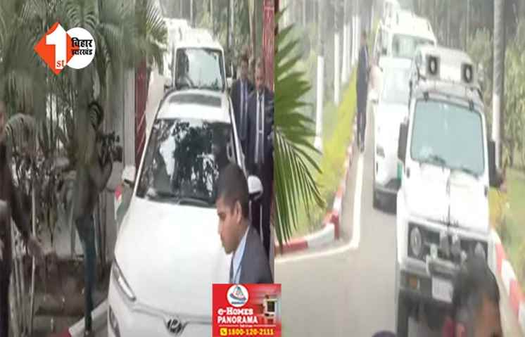 राज्यपाल से मुलाकात के बाद राजभवन से निकले सीएम नीतीश, 40 मिनट तक बंद कमरे में हुई बात