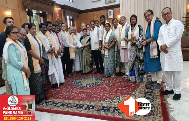 मणिपुर में राज्यपाल से मिले विपक्ष के 21 सांसद, गवर्नर से शांति बहाल करने की अपील की
