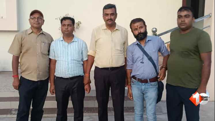 मधुबनी सीओ रिश्वत  अभय कुमार सस्पेंड  बिहार विजिलेंस रेड  रहिका अंचल रिश्वत कांड  भूमि सुधार विभाग कार्रवाई  दरभंगा आयुक्त कार्यालय  CO Abhay Kumar Bribery  बिहार प्रशासन में भ्रष्टाचार