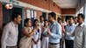 बिहार के शिक्षक की शर्मनाक करतूत, छात्रा के साथ किया गलत काम, फिर खिला दी दवाई; परिजनों ने स्कूल में घुसकर कंप्यूटर टीचर को धुना