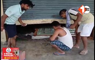 बिहार: चोरों ने दो ज्वेलरी दुकानों के शटर तोड़ की चोरी, विरोध करने पर फायरिंग कर फरार हुए बदमाश