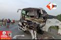 दुर्घटना की शिकार हुई नवादा से जमशेदपुर जा रही बस, हादसे में दो की मौत, कई लोग घायल