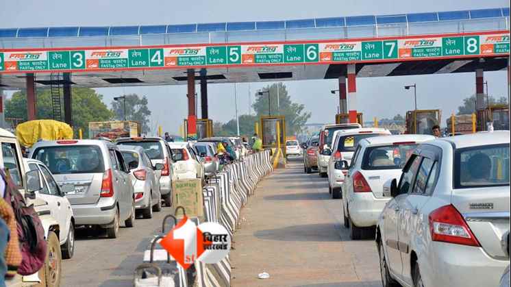 ASTag वार्षिक पास, नितिन गडकरी घोषणा, ₹3000 FASTag योजना, टोल फ्री यात्रा योजना, राष्ट्रीय राजमार्ग पास 2025, FASTag नया नियम, NHAI वार्षिक पास, निजी वाहन FASTag स्कीम