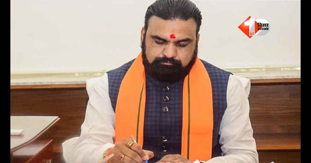 Bihar News : एक्शन मोड में सम्राट चौधरी! चीनी मिल से पटना एयरपोर्ट तक आज होंगी 5 बड़ी बैठकें; अधिकारियों के साथ करेंगे मैराथन समीक्षा