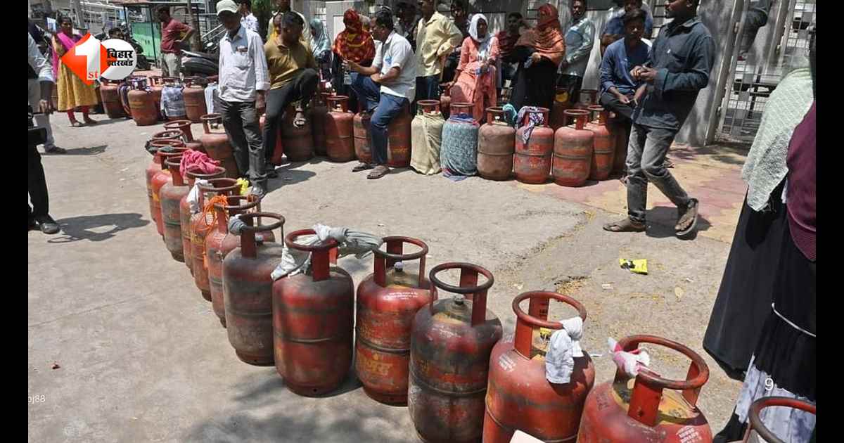 मिडिल क्लास पर महंगाई की नई मार! LPG की खपत में रिकॉर्ड गिरावट, सरकार ने बदले नियम, जानिए पूरा मामला
