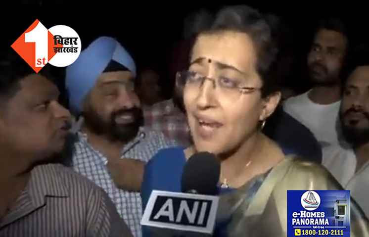 अरविंद केजरीवाल से ईडी की पूछताछ जारी, घर के बाहर आप कार्यकर्ताओं की उमड़ी भारी भीड़