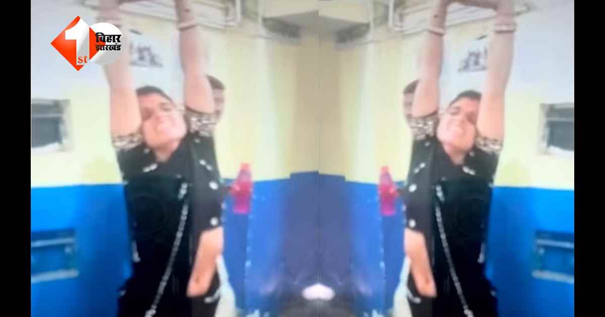 चालान से बचने का अनोखा ड्रामा… हेलमेट पर रोका तो थाने में ‘माता’ बनकर झूमने लगी महिला, पुलिस भी रह गई दंग