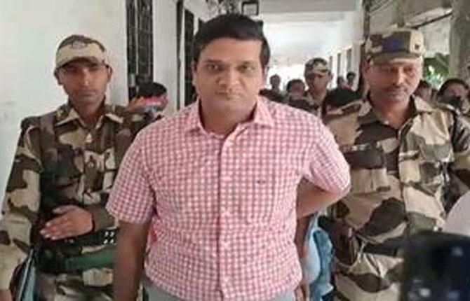 भूमि घोटाला: छवि रंजन ने जेल में पत्नी बच्चे से मुलाकात की इजाजत मांगी, डाली अर्जी 