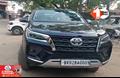 पटना में भाजपा नेता की गाड़ी से 6 लाख से अधिक कैश जब्त : कार से BJP-JDU-LJP के झंडे भी बरामद