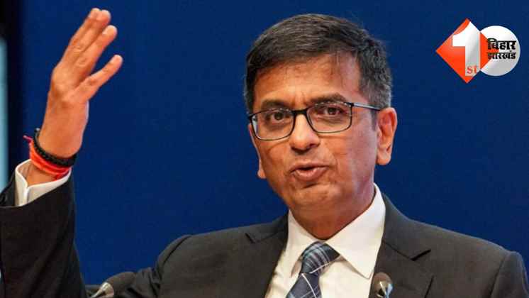 डी वाई चंद्रचूड़, NLU दिल्ली, सुप्रीम कोर्ट, पूर्व CJI, कानूनी शिक्षा, Indian legal education, Justice DY Chandrachud, NLU Delhi, Spirit of Justice, Constitutional Law, Lecture Series, Legal Reforms, 