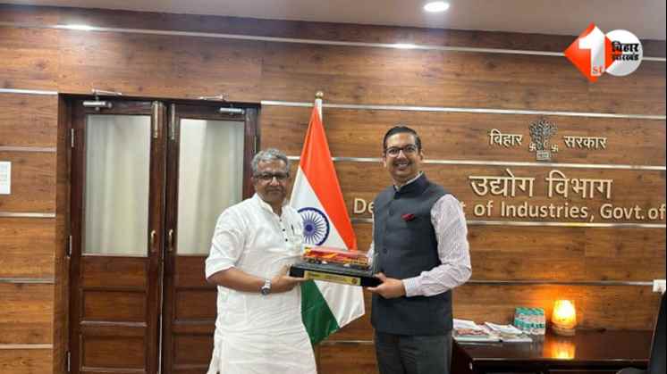 मढ़ौरा लोकोमोटिव प्लांट  WLPL Marhowra Bihar  Wabtec India Export  Make in India Bihar  Global Locomotive Hub  Bihar Industrial Growth  Simandou Project Guinea  नीतीश मिश्रा बिहार उद्योग  Bihar Rail E