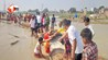 Kiul River : उफनती नदी के बीच जारी पूजा-अर्चना, जान जोखिम में डालकर यज्ञ मंडप पहुंच रहे भक्त;  प्रशासन और श्रद्धालुओं के बीच बढ़ी टेंशन