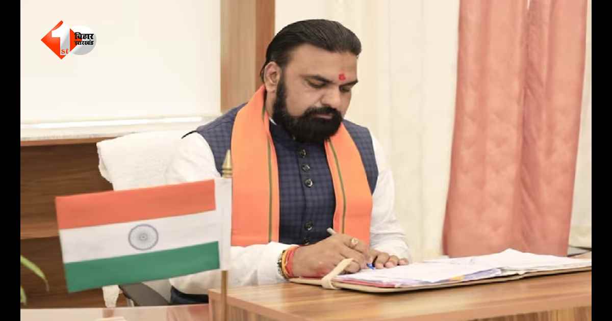 Bihar News: सप्ताह में एक दिन 'नो व्हीकल डे', CM सम्राट ने बिहारवासियों से किया बड़ा आह्वान, वर्क फ्रॉम होम को लेकर क्या कहा....?