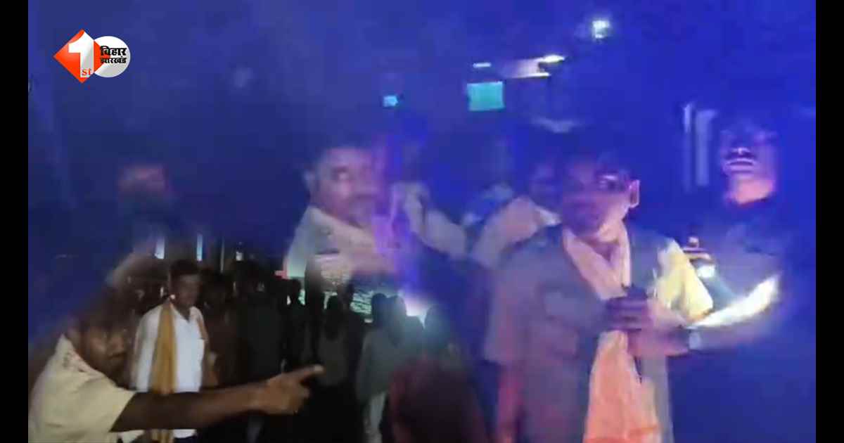 मामूली विवाद ने लिया खूनी रूप! भाला मारकर बुजुर्ग की हत्या, आधा दर्जन से ज्यादा लोग घायल