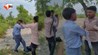 बेतिया में छात्र के साथ मारपीट का वीडियो वायरल, बेल्ट-जूतों की माला पहनाकर पीटा; जांच में जुटी पुलिस 