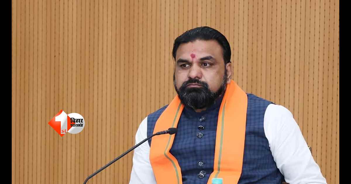Bihar Electric Vehicle Policy 2026 : महिलाओं को इलेक्ट्रिक कार खरीदने पर मिलेगा 1 लाख रुपये का अनुदान, स्कूटी और बाइक को लेकर भी आया फैसला;  बिहार सरकार की नई ईवी नीति 2026 को मंजूरी