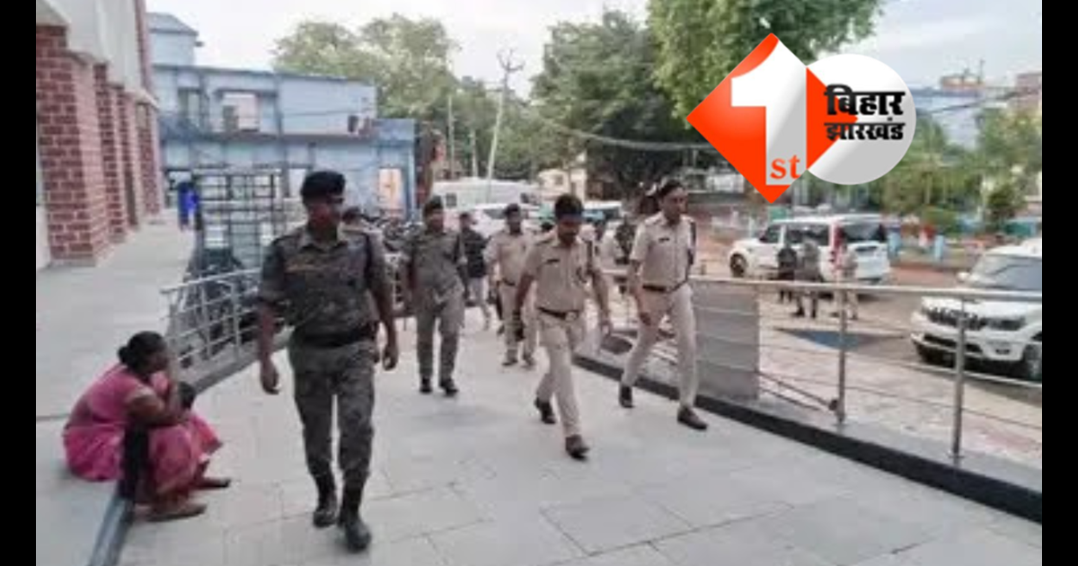 Police Encounter Bihar : बिहार में फिर सुबह -सुबह हुआ एनकाउंटर, 50 हजार का इनामी आकाश कुमार गिरफ्तार ; दोनों पैरों में लगी गोली