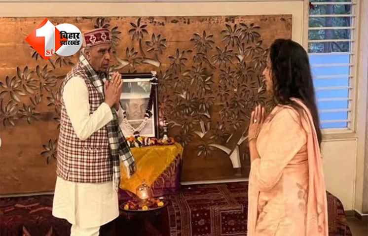 Dharmendra death : धर्मेंद्र के जाने के बाद हेमा मालिनी ने शेयर की घर की तस्वीरें, जानिए क्या दिखा ख़ास; प्रार्थना सभा में दी भावपूर्ण श्रद्धांजलि