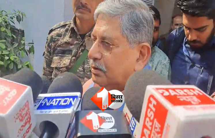 Tejashwi Yadav : ललन सिंह का तेजस्वी पर करारा हमला, कहा—“18 नवंबर को खुद शपथ की तारीख बता देने वाला व्यक्ति आज गायब है”