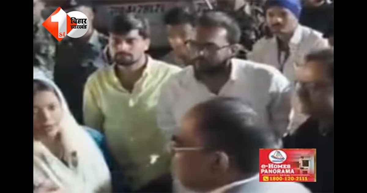 Bihar Election 2025 : सासाराम में स्ट्रांग रूम का CCTV कैमरा बंद, मतगणना से पहले हंगामा; प्रत्याशियों ने उठाए पारदर्शिता पर सवाल