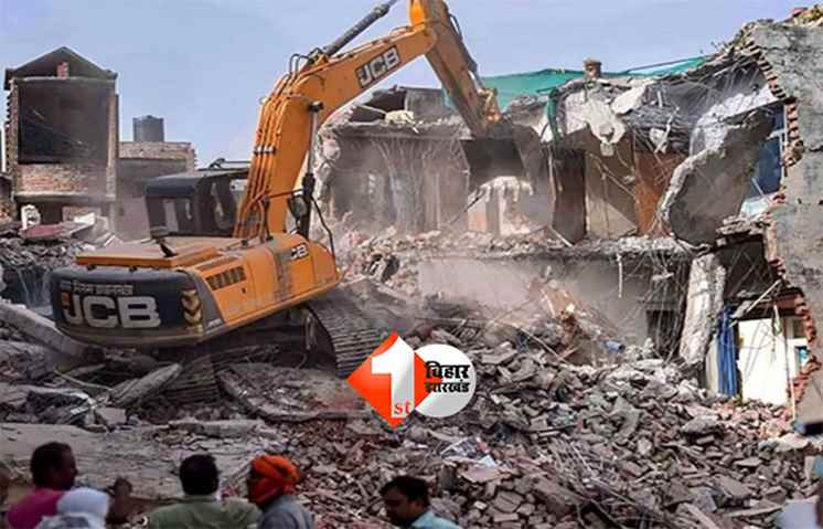 Patna Bulldozer Action : पटना में फिर चलेगा बुलडोजर, 1 दिसंबर से बड़े अभियान की तैयारी; DM ने बनाई 9 टीमें
