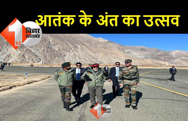 PM मोदी ने सेना के जवानों के साथ मनाया दिवाली, कहा - वर्षों-वर्ष से मेरा परिवार आप