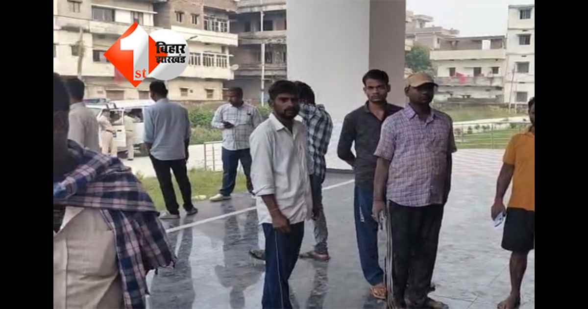 Barh Heart Attack : छठ पूजा के दौरान अर्घ्य अर्पित करते समय श्रद्धालु की  हार्ट अटैक से मौत, गंगा घाट पर मची अफरा-तफरी