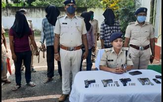 मुंगेर पुलिस को मिली बड़ी सफलता, हथियार के साथ 4 तस्कर अपराधी गिरफ्तार