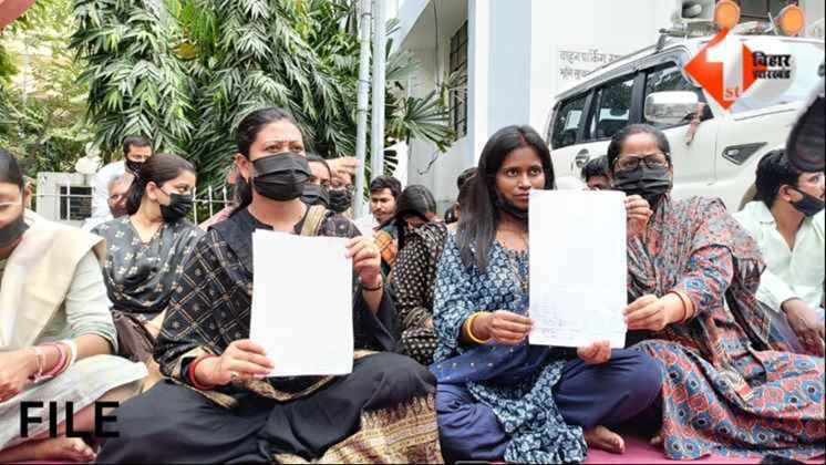 Bihar CO News, Vaishali CO Lovely Kumari, वैशाली अंचल अधिकारी विवाद, Bihar Revenue Officer Protest, Bihar Land Revenue Department, Lovely Kumari Action