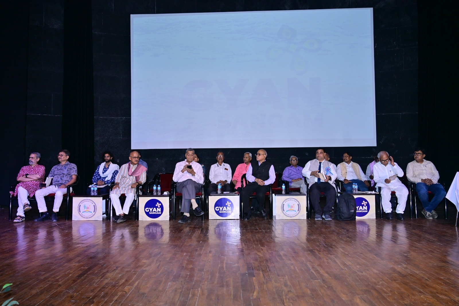 पूर्णिया के विद्या विहार स्कूल में ‘ज्ञान संगम 2026’ का भव्य शुभारंभ, साहित्य-कला और संस्कृति का अद्भुत संगम