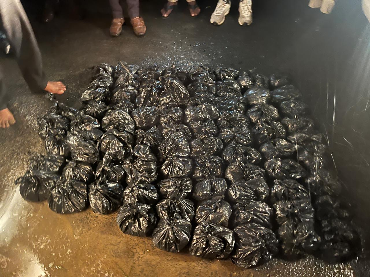 रक्सौल से 12 हजार प्रतिबंधित नशीला इंजेक्शन बरामद, नेपाल भेजने की साजिश नाकाम, 2 तस्कर गिरफ्तार