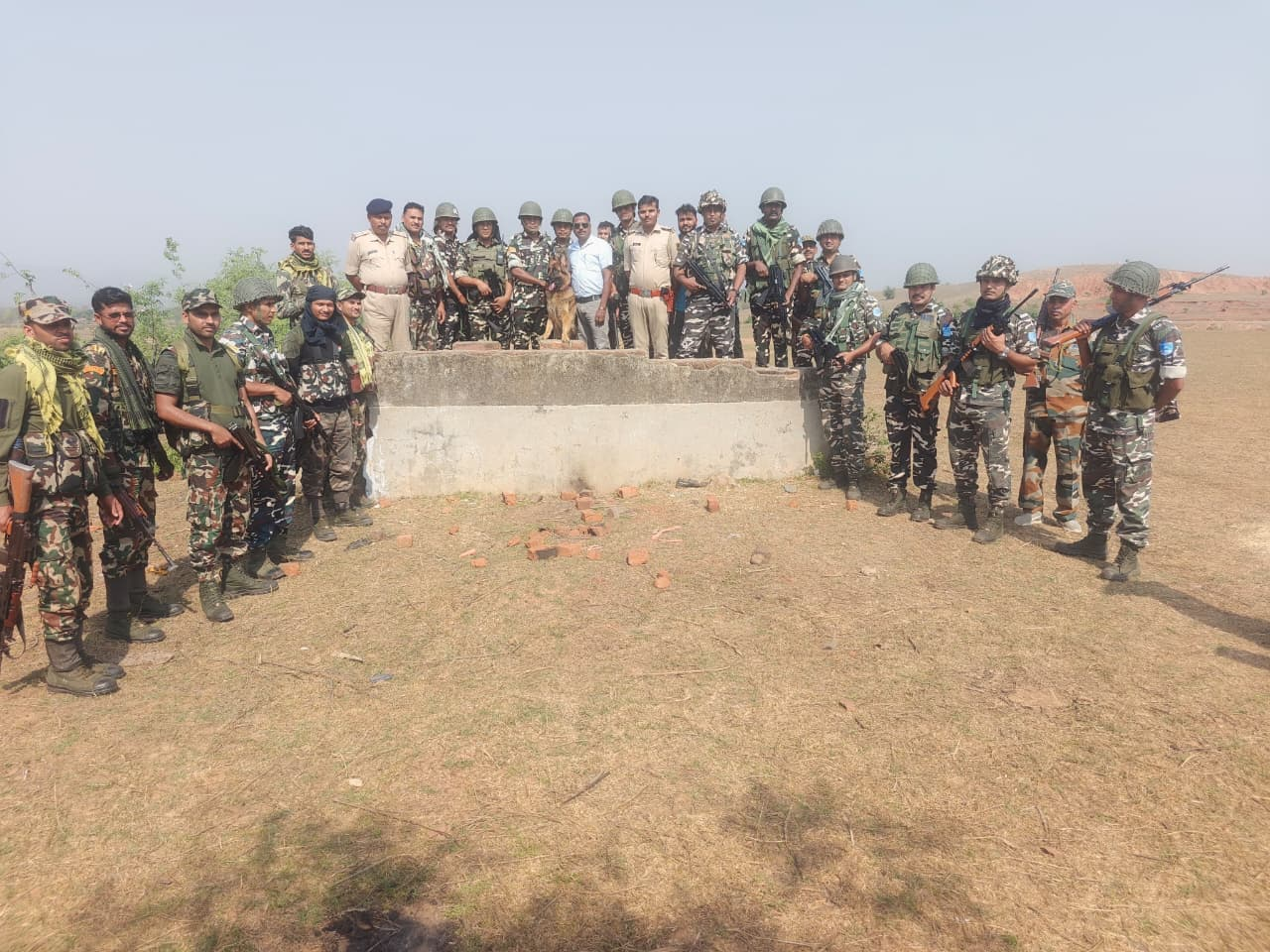 जमुई में नक्सलियों पर बड़ा प्रहार, रुझनिया में अवैध स्मारक ध्वस्त