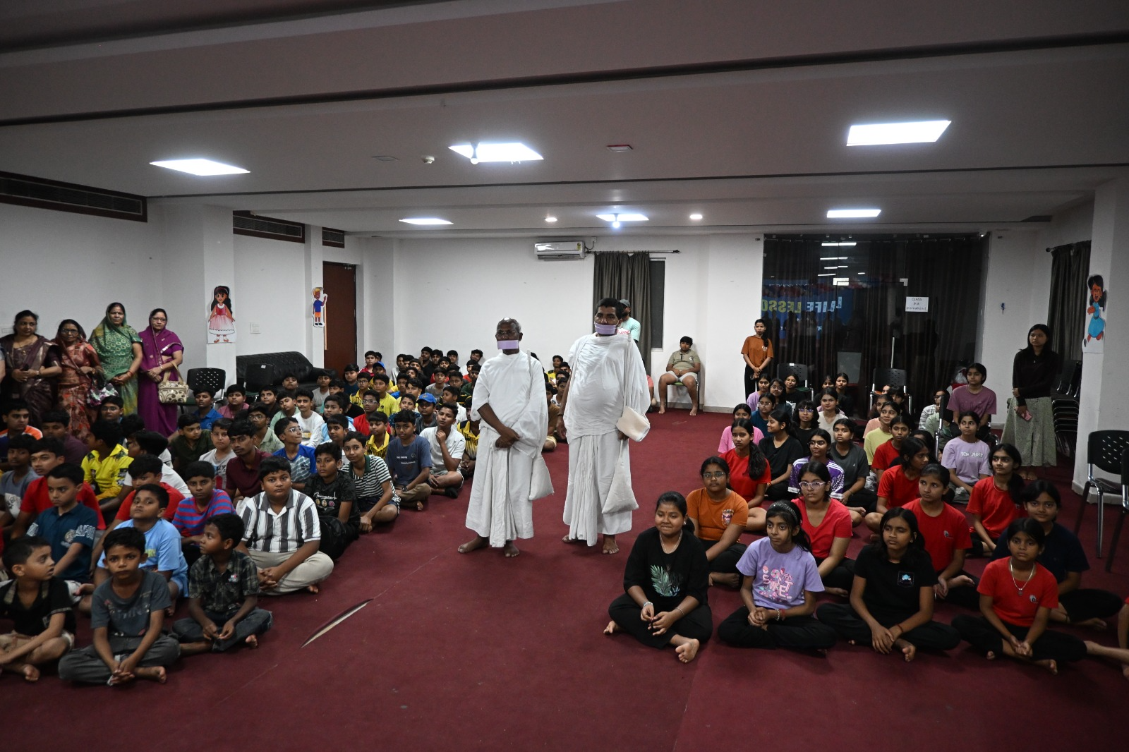 पूर्णिया के GD Goenka पब्लिक स्कूल में संतों का आगमन, छात्रों को मिला आध्यात्मिक और नैतिक ज्ञान